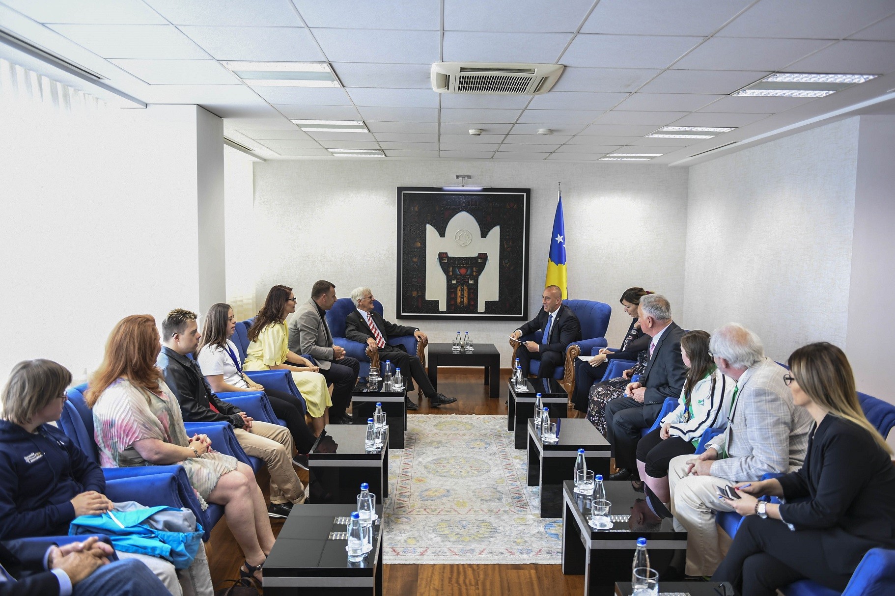 Kryeministri Haradinaj mbështetë notarët kosovarë në garat ndërkombëtare