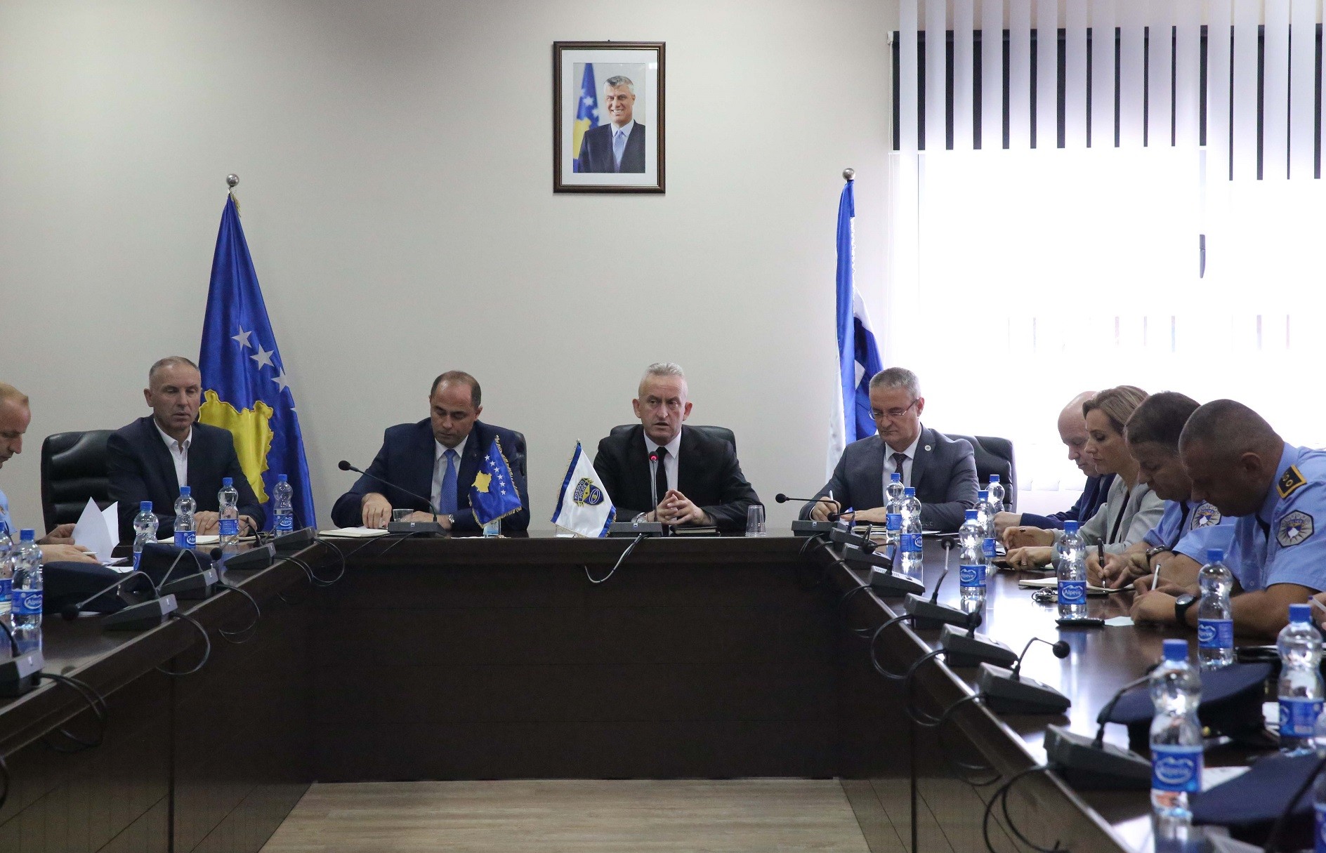 Policia kërkon nga qytetarët që të mos përdorim armët në ahengjet familjare