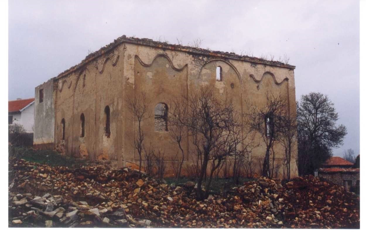 Restaurohet xhamia e vjetër e fshatit Shkozë të Malishevës