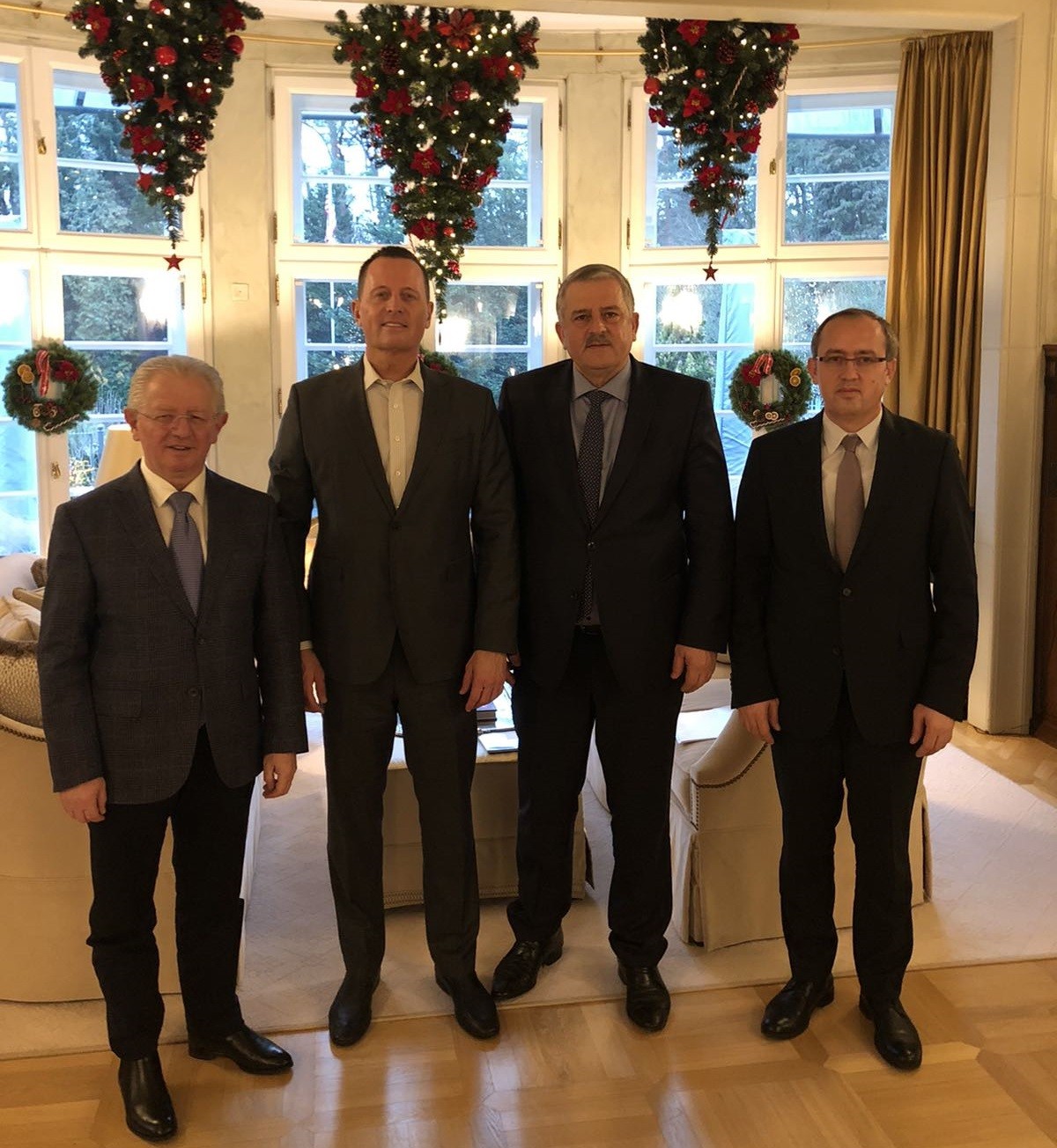 Ambasadori Grenell i kërkoi LDK-se hiqjen e tarifave ndaj mallrave serbe