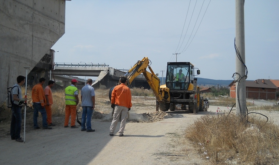 Rifilluan punimet, në ndërtimin e rrethrrotullimit në Sllatinë