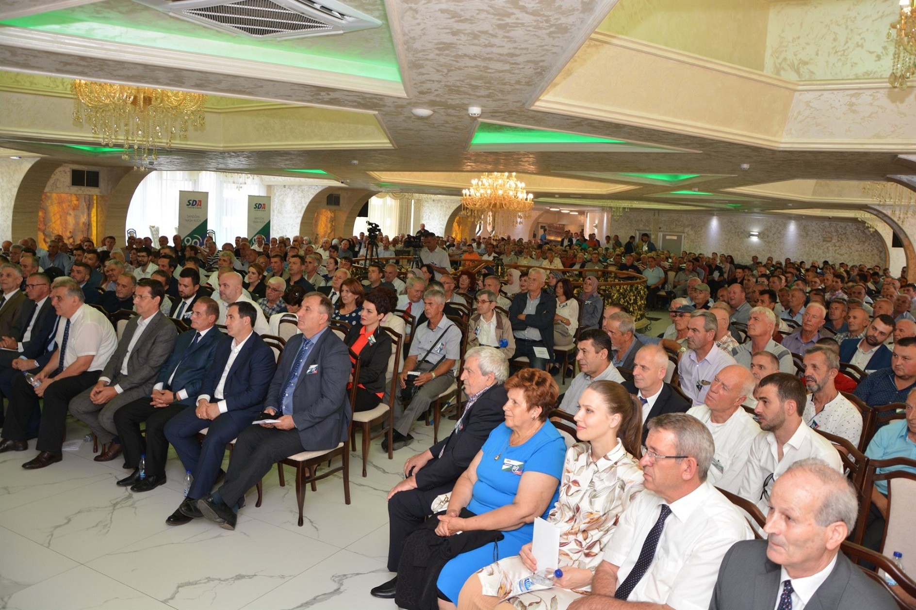 PAD-i miratoi platformë për zgjidhjen e statusit të Sanxhakut