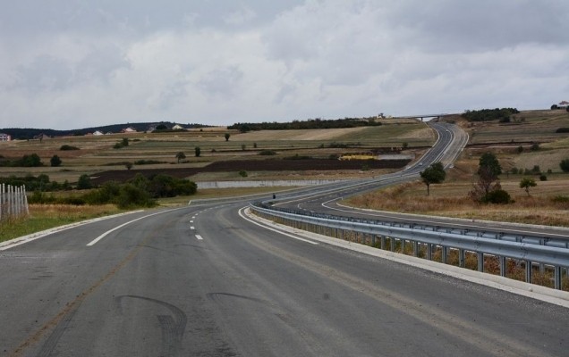 Banka Evropiane për Investime jep grant për Autostradën Kijevë-Zahaq