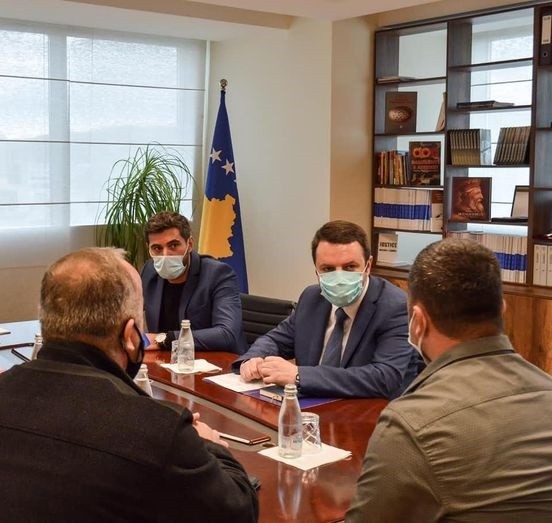 Sindikalistet e SHKK-së kërkojnë kompensim shtesë mbi pagën bazë