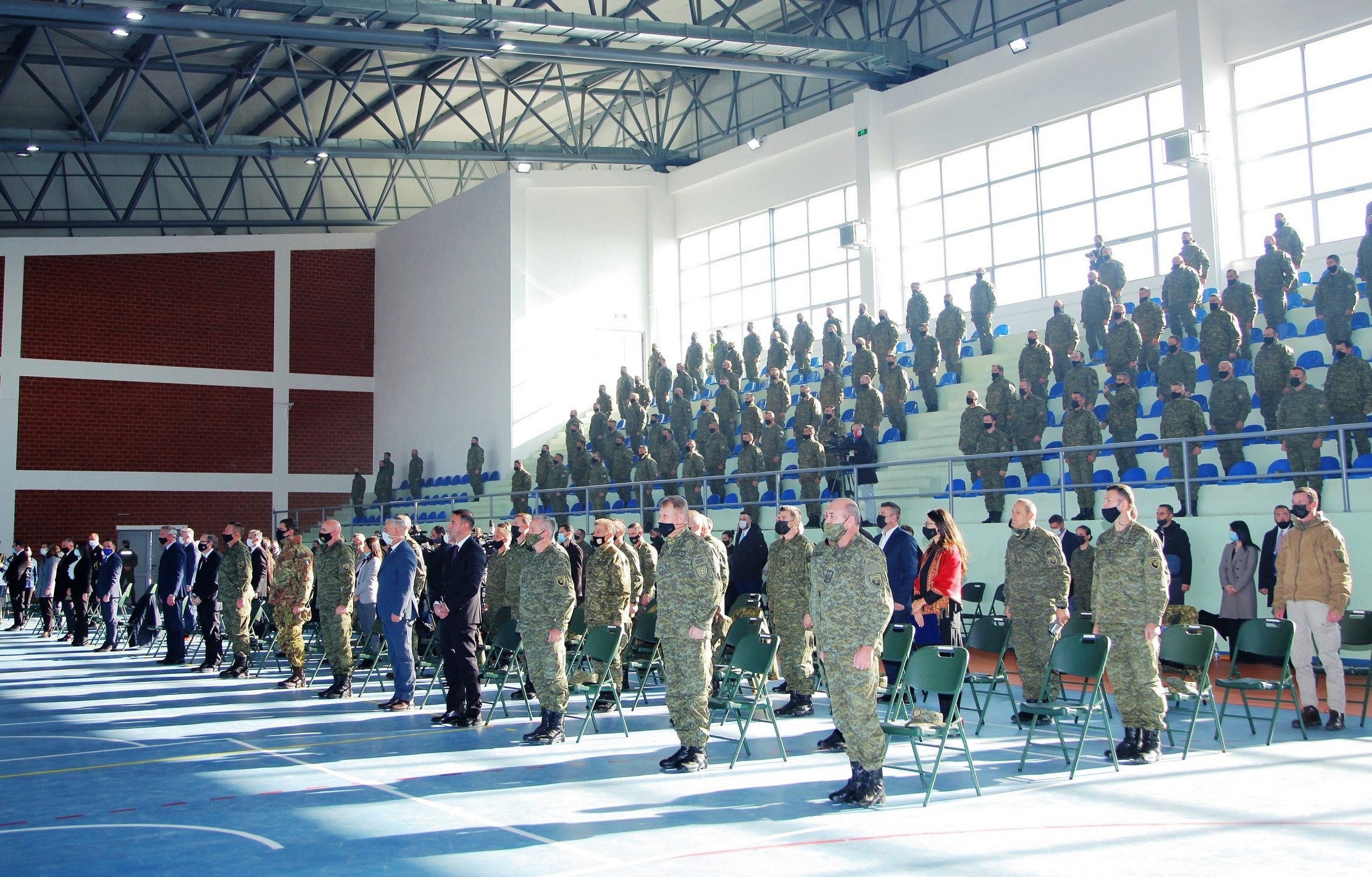 Me ceremoni ushtarake shënohet 27 Nëntori - Dita e Forcës