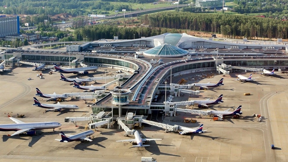 Mbyll terminalet Aeroporti më i madh rus "Sheremetyevo"