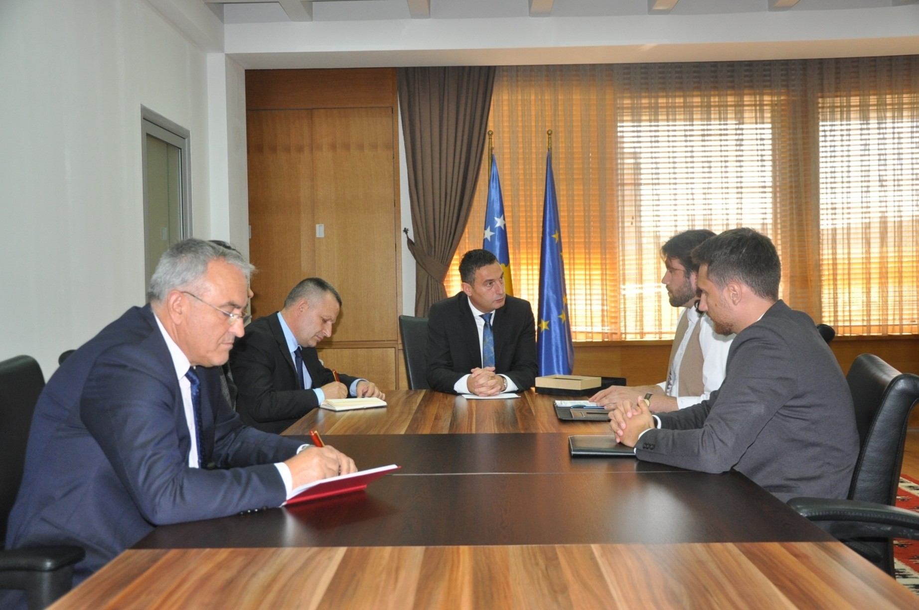 Bytyqi i gatshëm të bashkëpunojë me organizata për ta ndryshuar gjendjen në arsim