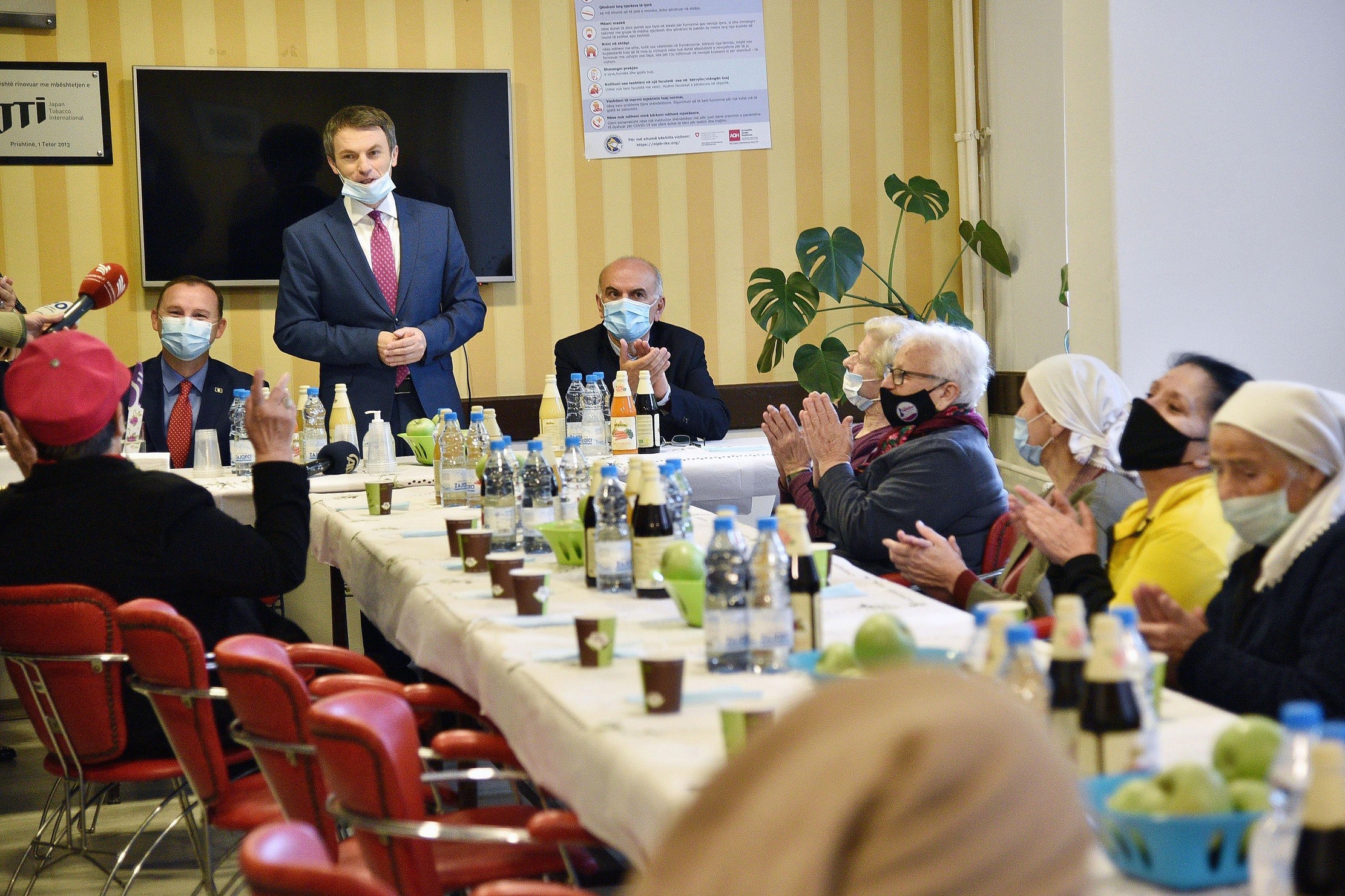 Ministri Reçica kërkon më shumë vëmendje shoqërore ndaj të Moshuarve 