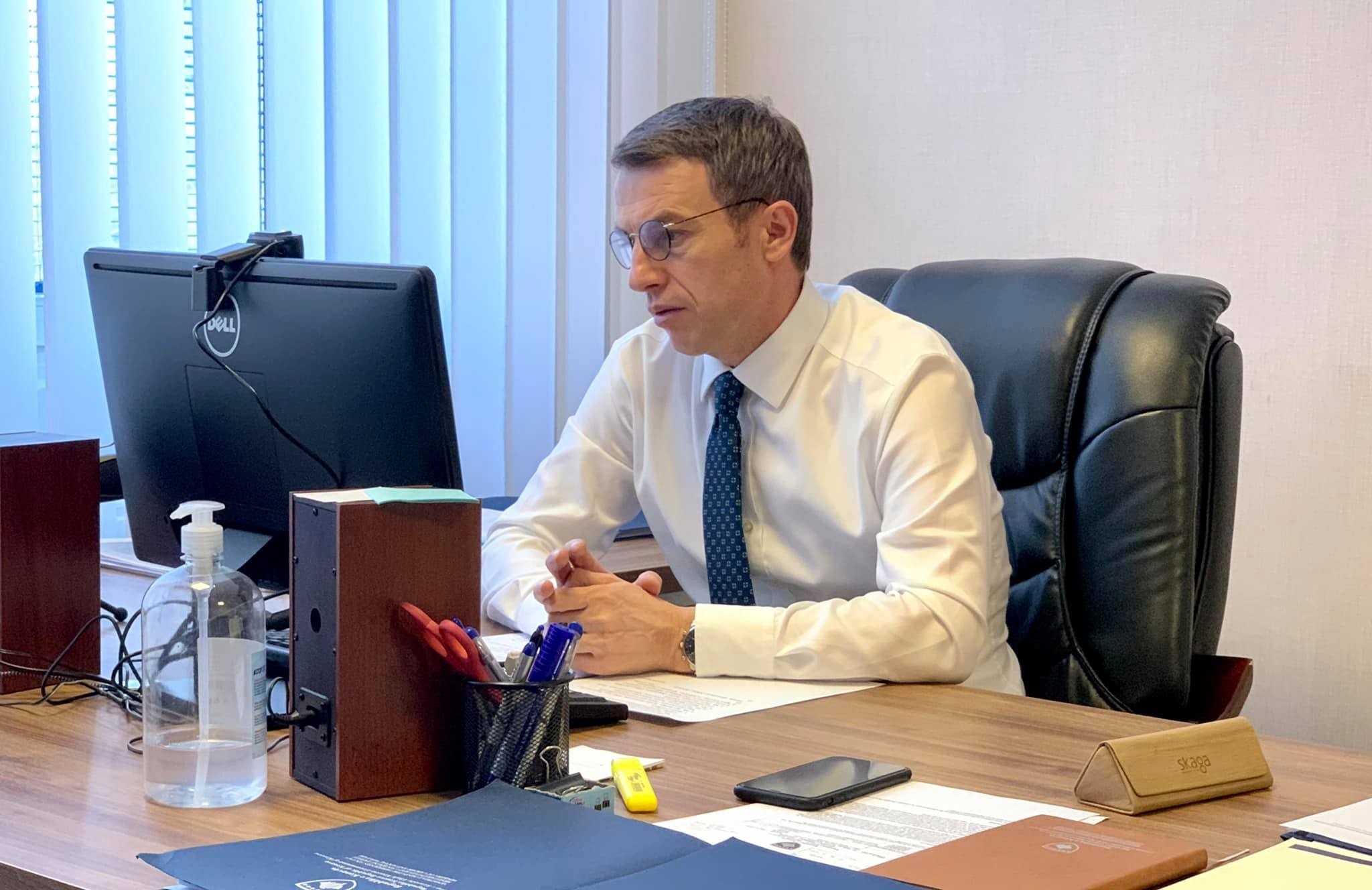 Reçica dhe BB diskutojnë për mbështetjen e familjeve të varfra në Kosovë