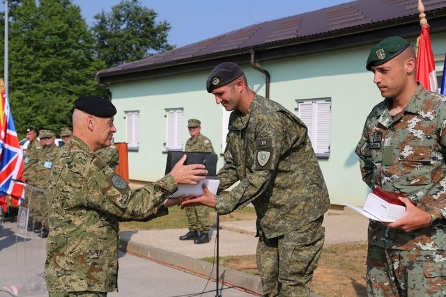 Sokol Ahmeti shpallet ushtari më i mirë në garën ndërkombëtare në Kroaci