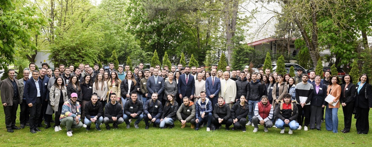Sot filluan trajnimet e Programit për Aftësi Digjitale për 180 të rinj në RIT Kosova  