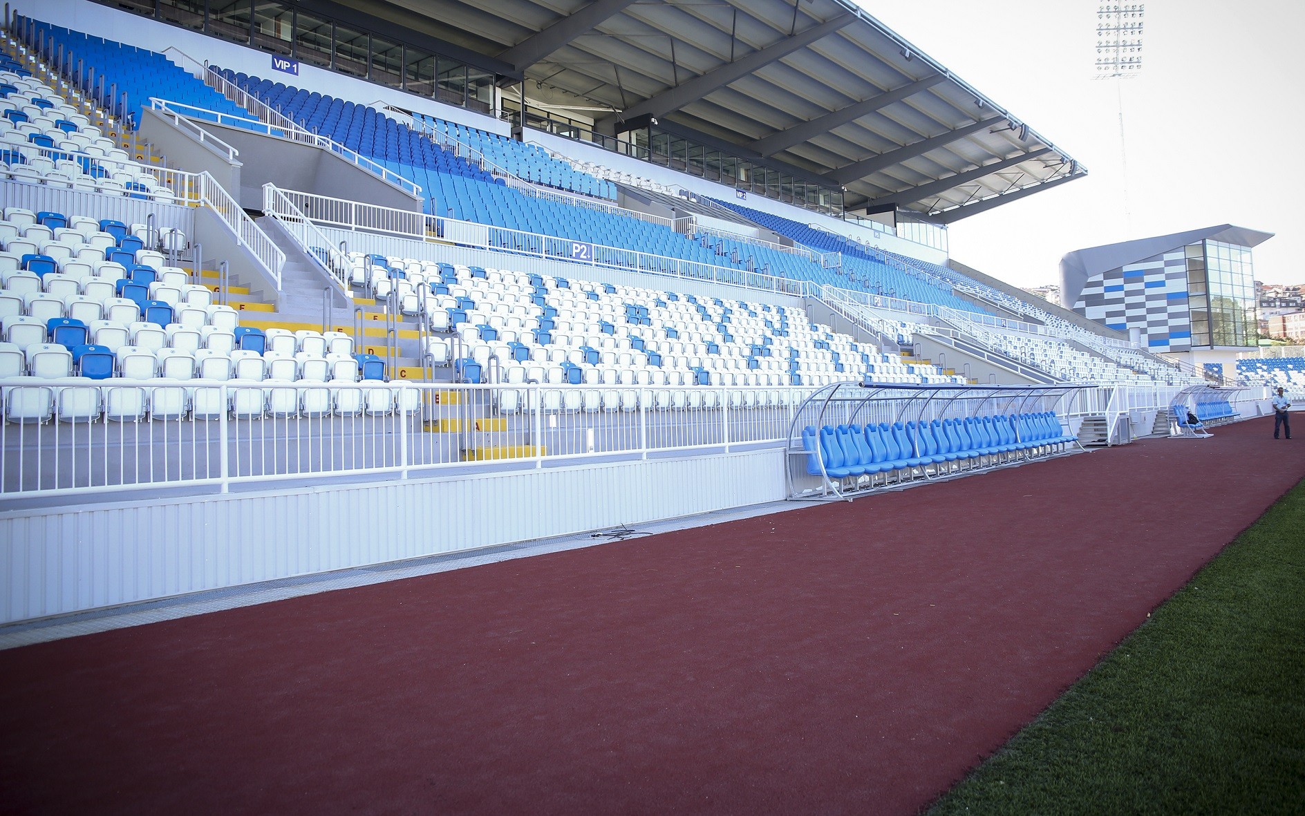 Stadiumi "Fadil Vokrri" gati për ndeshjen e parë