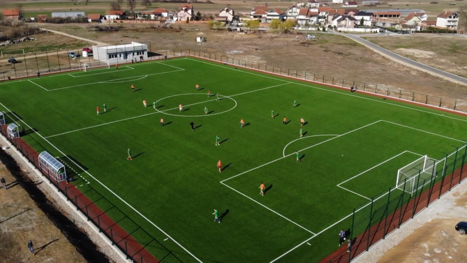 Përurohet stadiumi në Sadovinë të Vitisë  