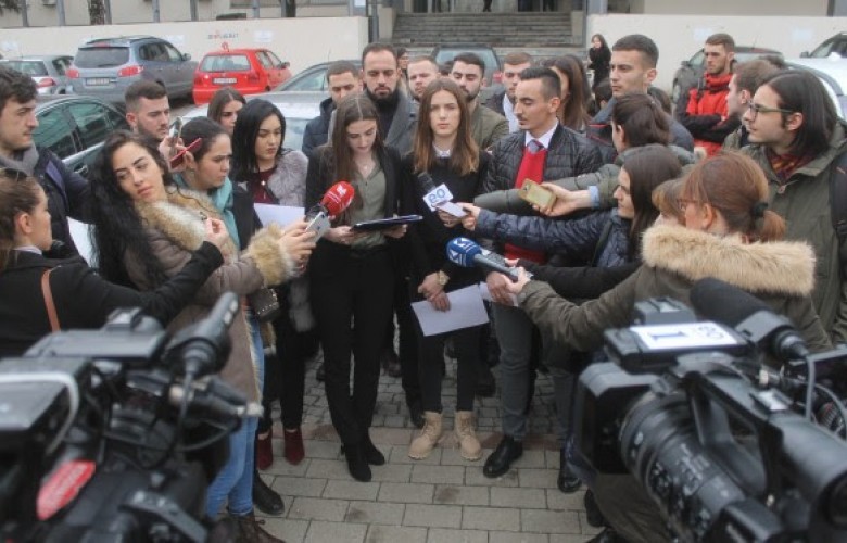 Studentët paralajmërojnë protestë gjithë studentore