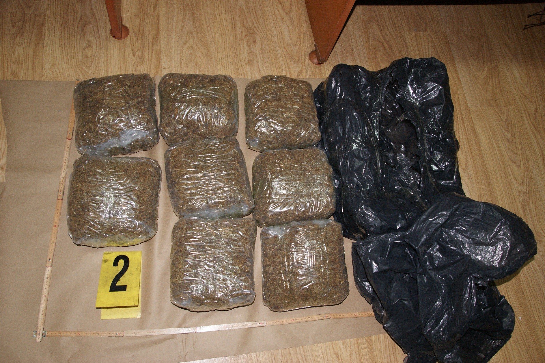 Policia konfiskon mbi 32 kg substancë narkotike dhe arreston një person