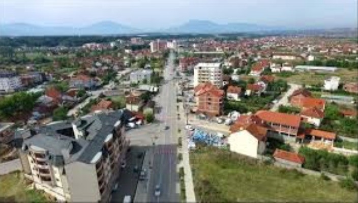 Deputetët takohen me qytetarët e Suharekës