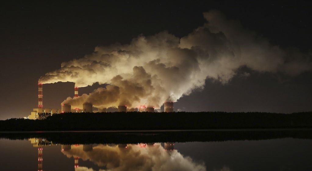 SHBA mohon ndryshimet klimatike dhe promovon energjinë minerare