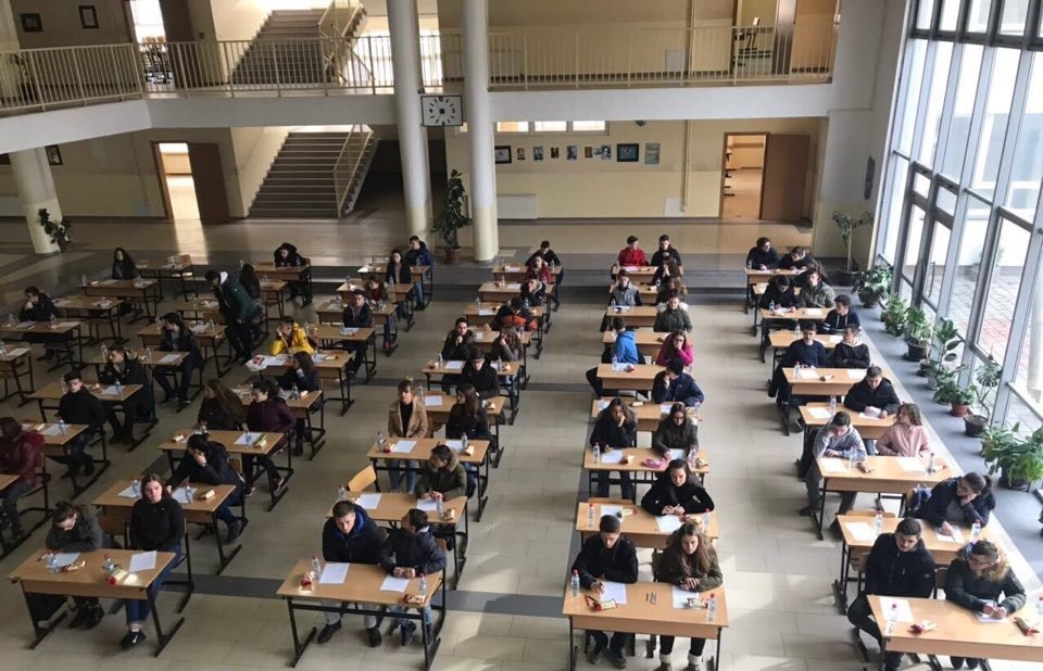 Në Gjilan nis Olimpiada Matematike, mbi 100 nxënës pjesëmarrësâ