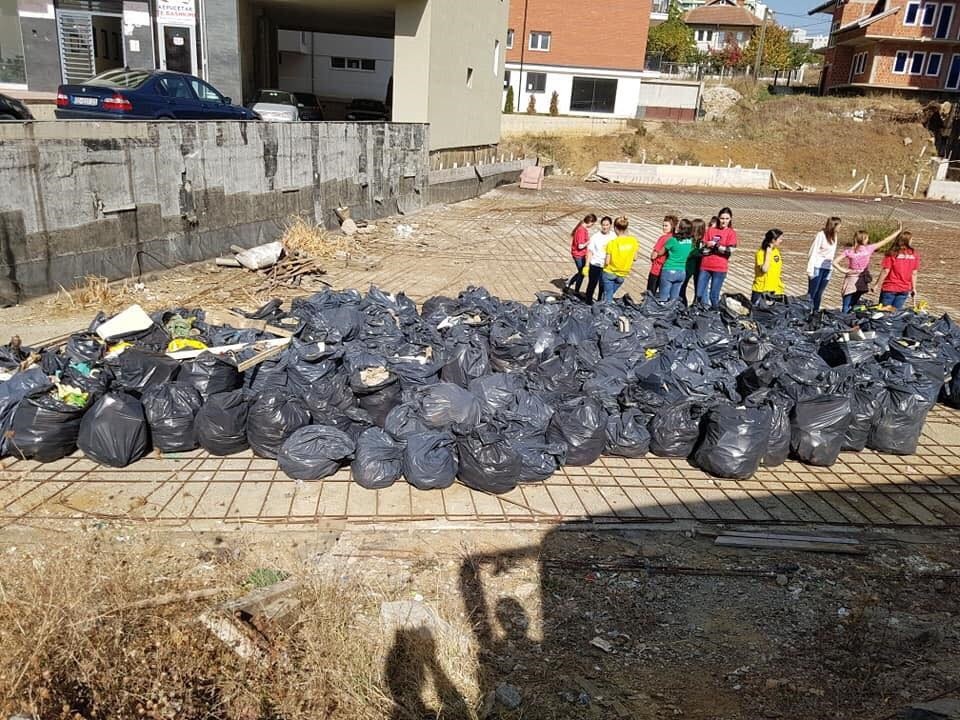 Mbi 150 thasë mbeturina largohen nga Mati 1 në Prishtinë