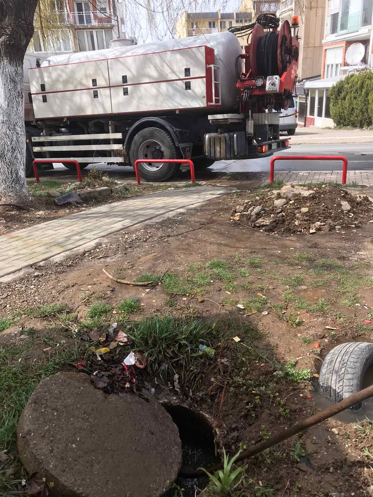Ujësjellësi "Prishtina": Mos hudhni mbeturina në rrjetin e kanalizimit