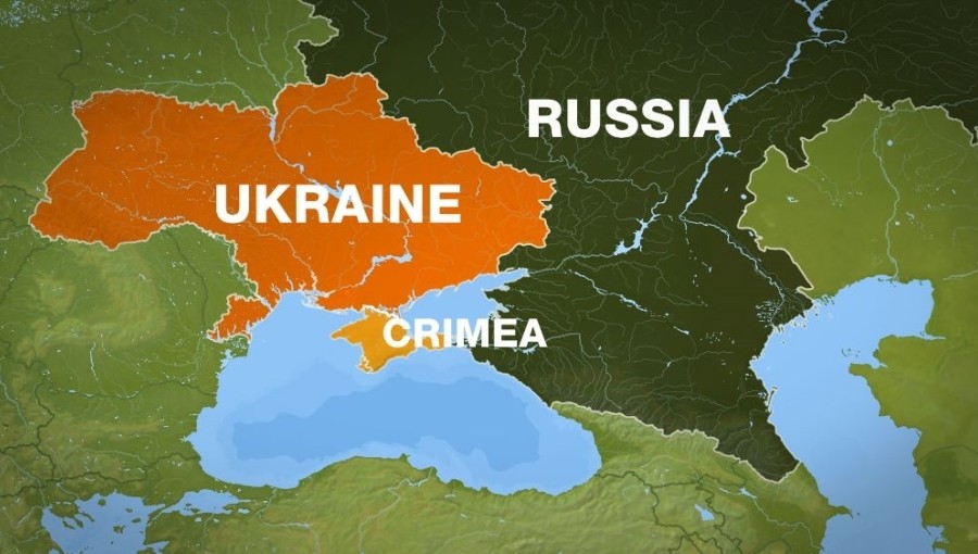 Ukraina mbyll 9 kanale televizive të financuara nga Rusia