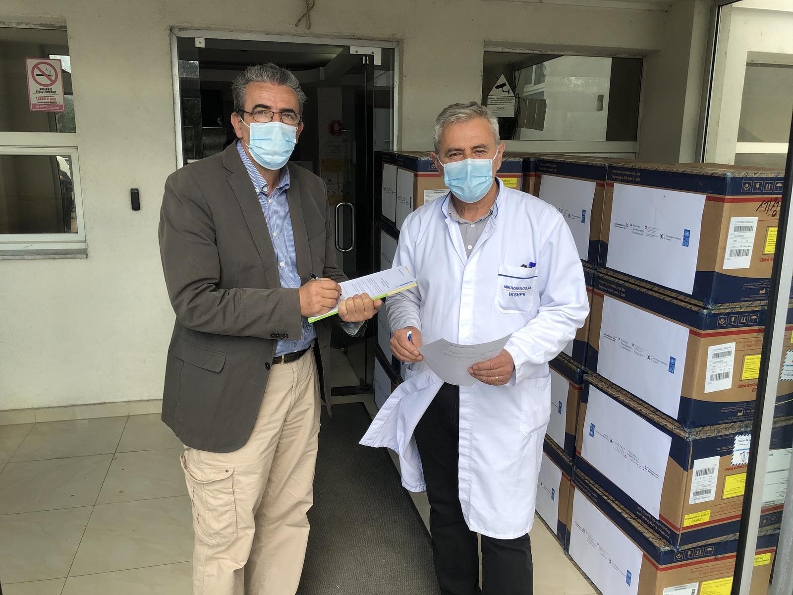 UNDP i dorëzon IKSHPK-se  teste PCR për grumbullimin e mostrave për COVID-19