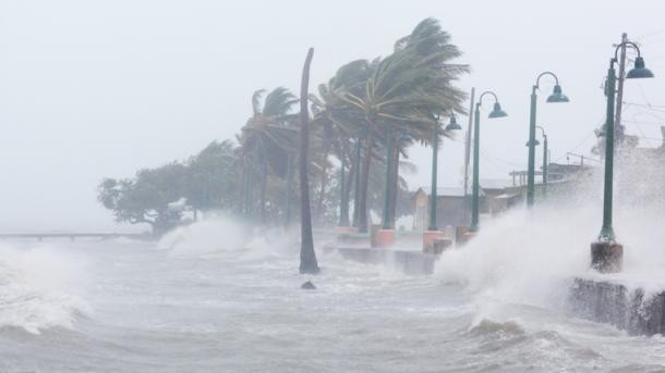 Uragani Irma rrënon çdo gjë që i del përpara, shkon drejt Floridës