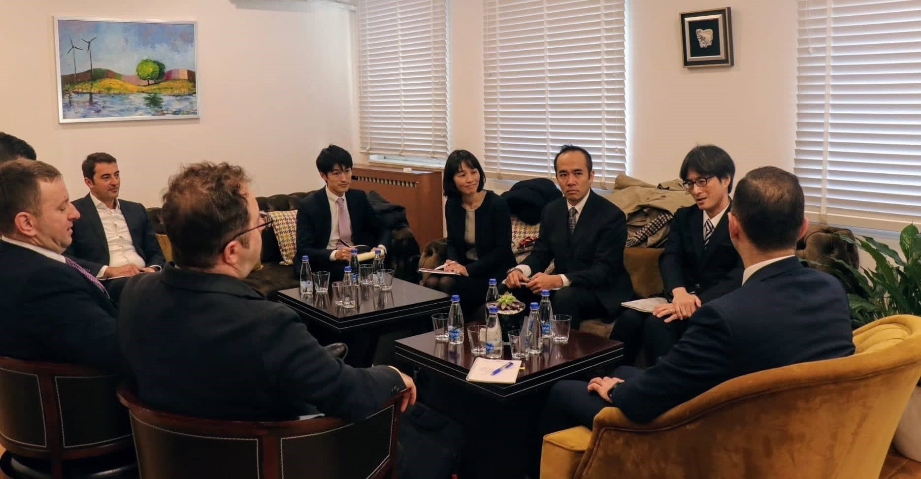 Banka Japoneze viziton Kosovën për termocentralin “Kosova e Re”