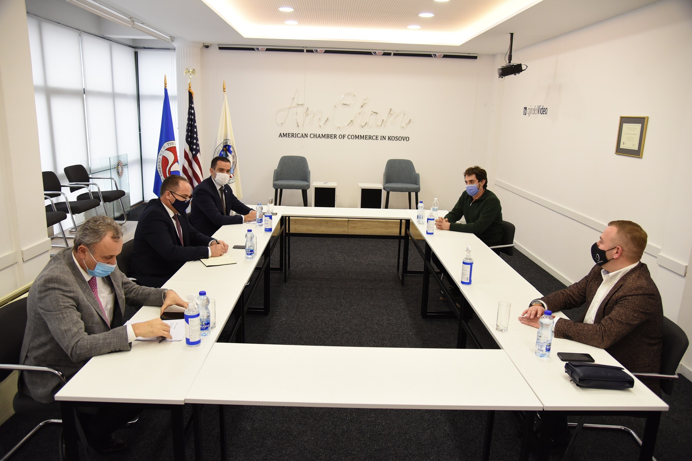 Diskutohen mundësitë për zgjatje të orarit të lëvizjes