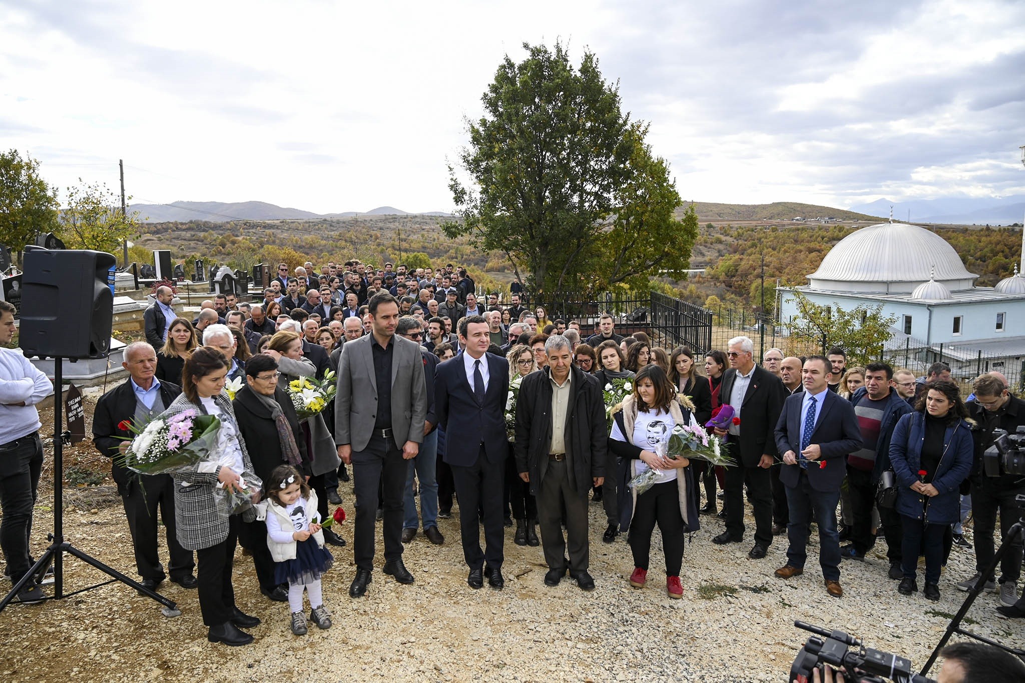 Homazhe në përkujtim të 3 vjetorit të rënies së Astrit Deharit