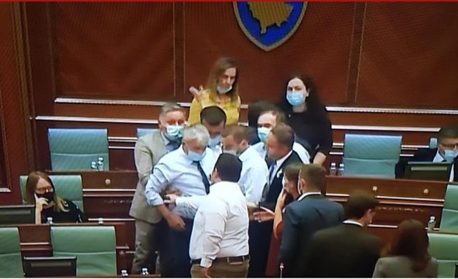 RrGK dënon sjelljet ndaj kryeparlamentares Osmani