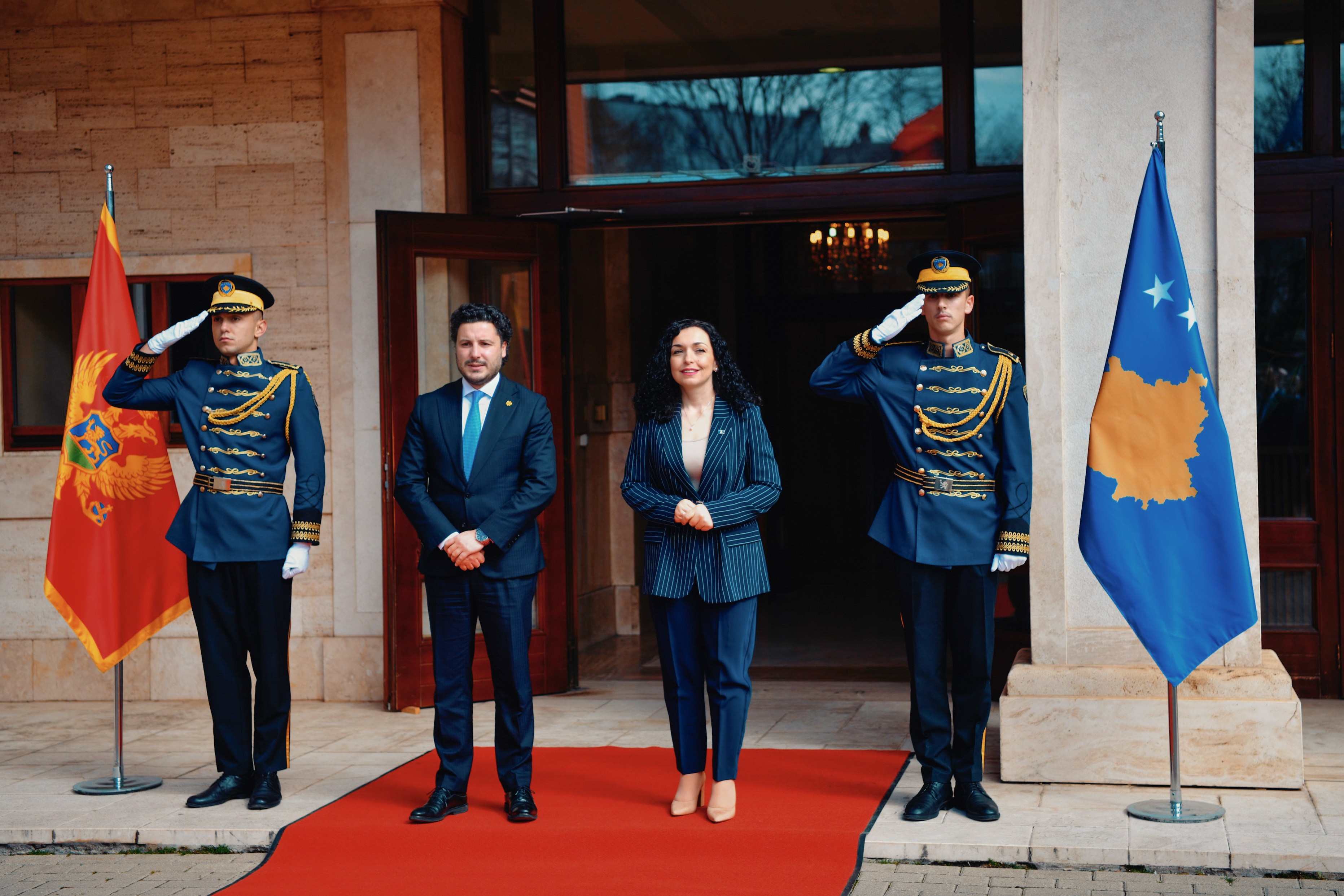 Presidentja Osmani takoi kryeministrin në detyrë të Malit të Zi, Dritan Abazoviq