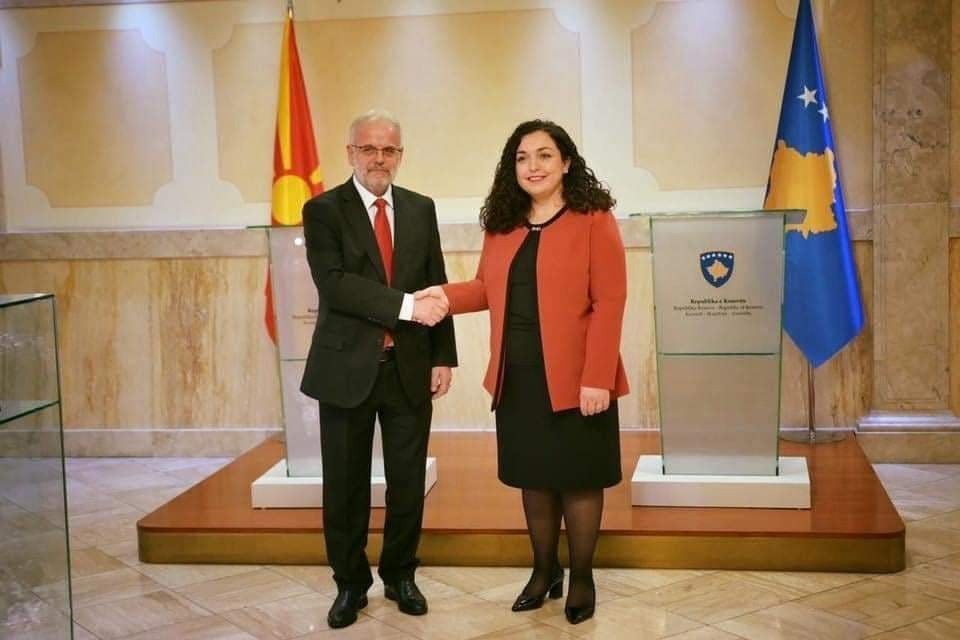 Kryeparlamentarja Osmani uron Talat Xhaferin