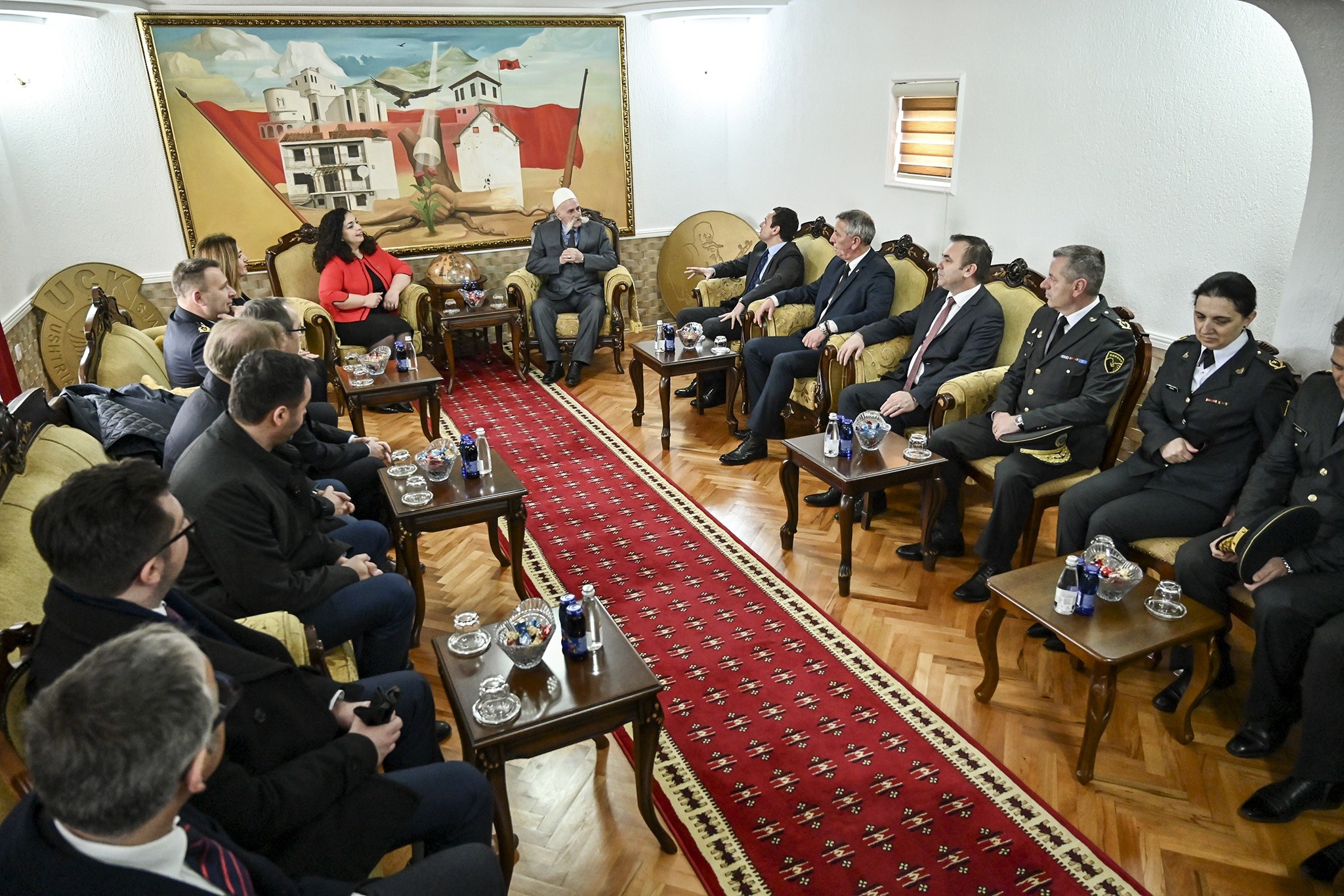 Kurti: Ne kemi obligim e borxh të përhershëm e të përjetshëm ndaj Jasharajve