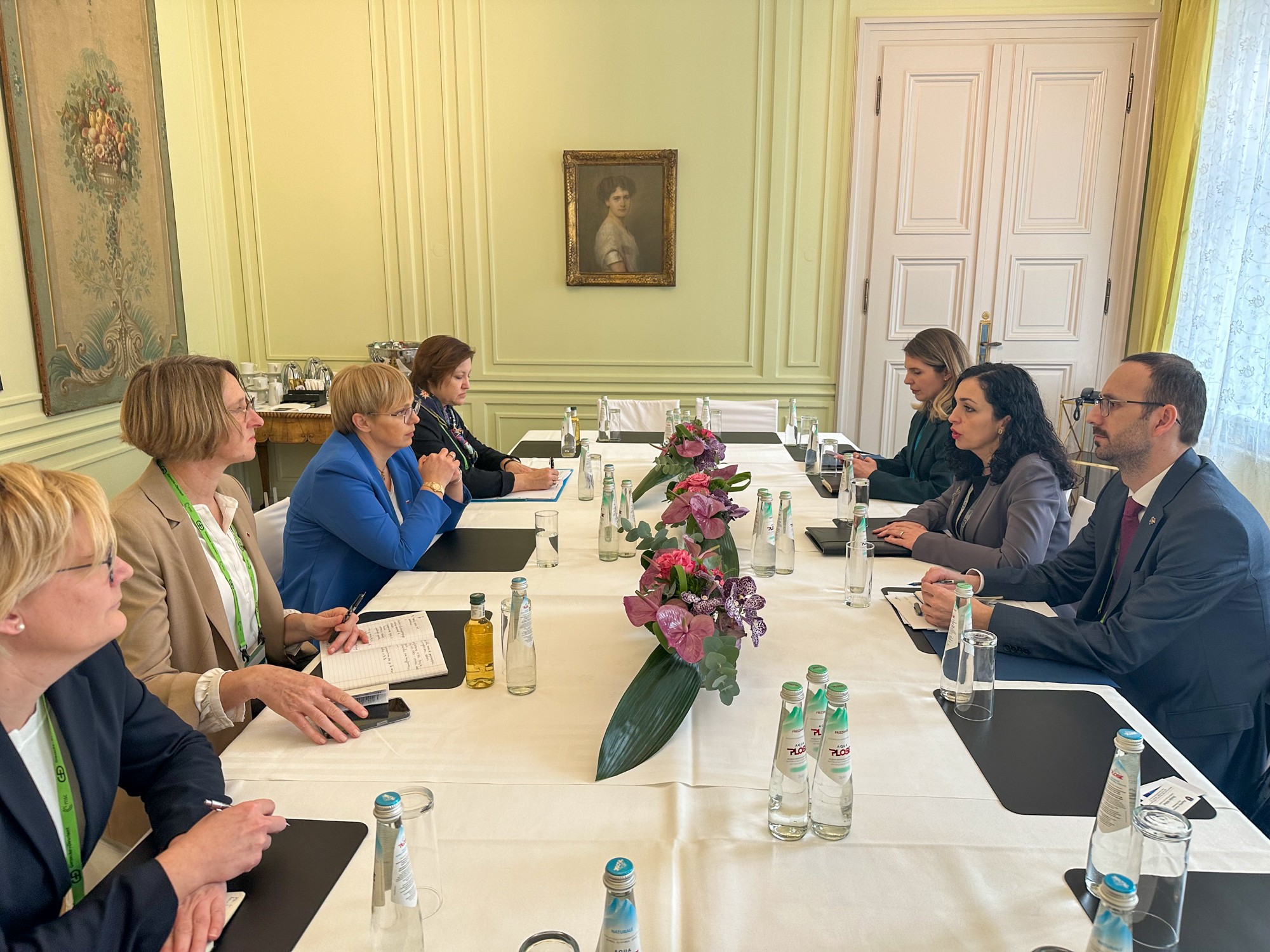 Presidentja Osmani takoi presidenten e Sllovenisë, Nataša Pirc Musar
