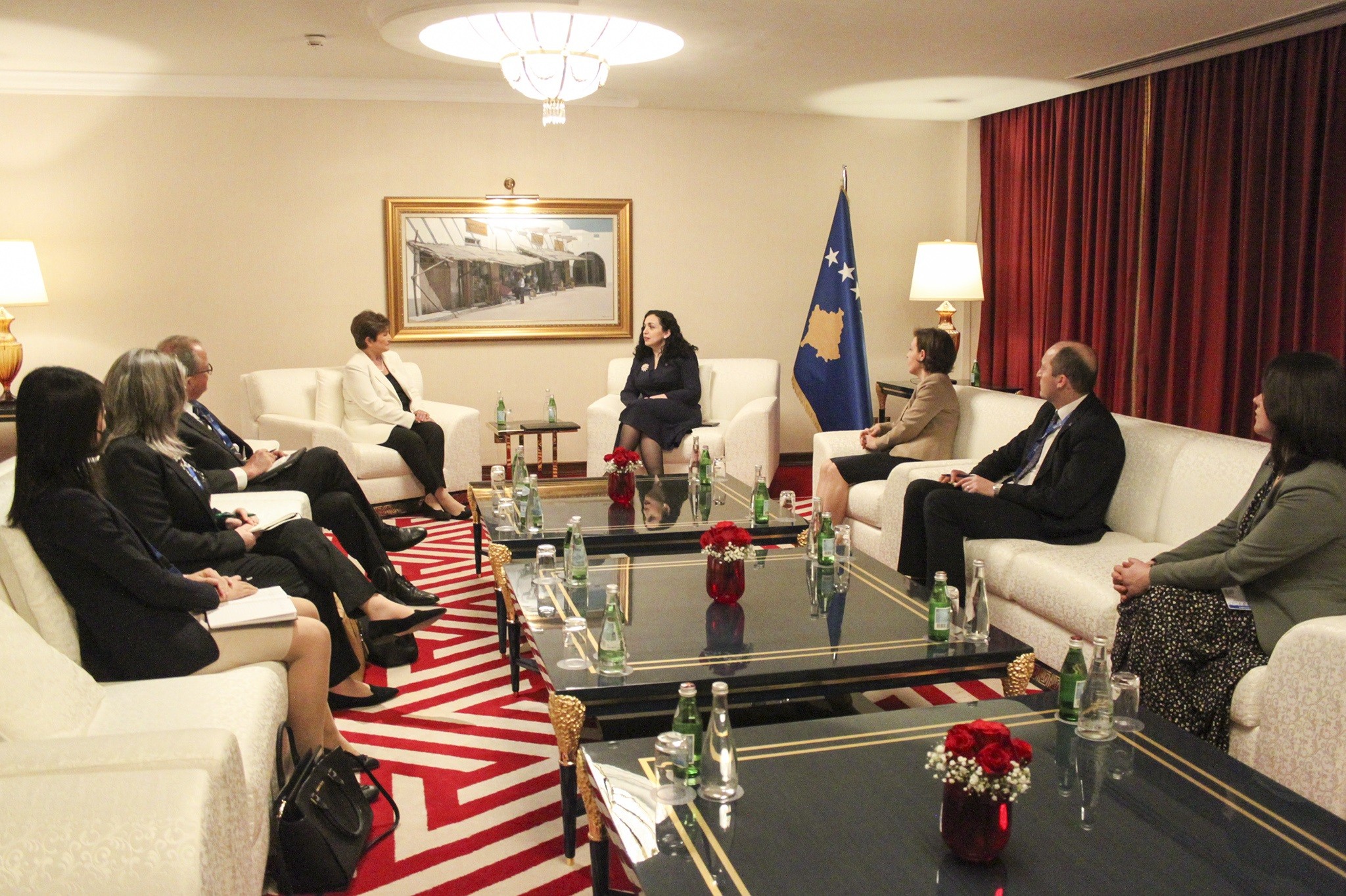 Kosova thellon bashkëpunimin me FMN-në  