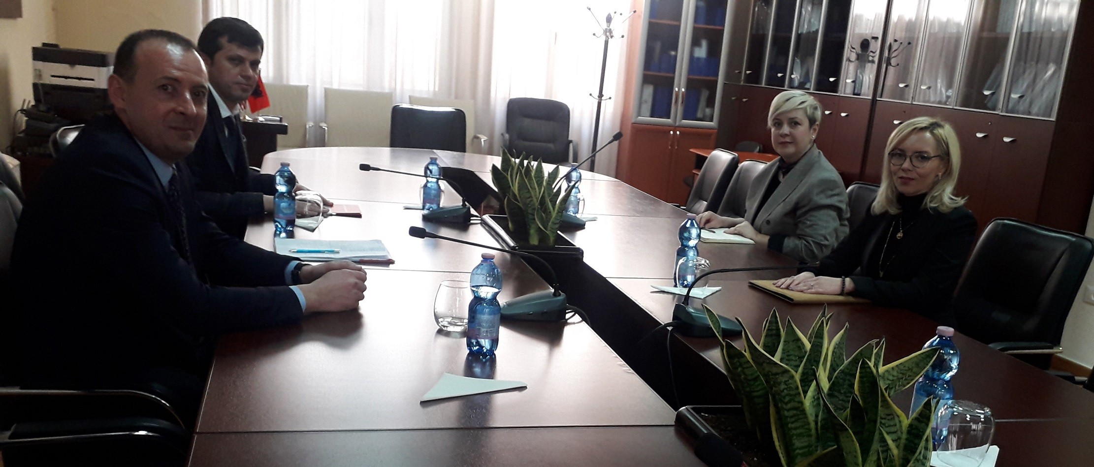 Kosova dhe Shqipëria diskutojnë për parandalimin dhe luftën kundër korrupsionit