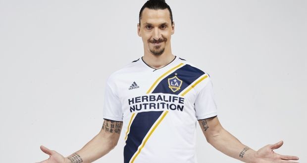 Ibrahimoviç zgjatë edhe një vit kontratën me L.A. Galaxy