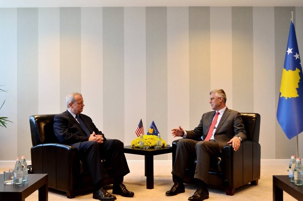Deputy Prime Minister Thaçi receives U. S. General John Allen