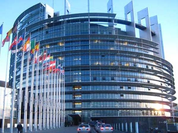 Diplomatët e BE-së nxitin forcimin e Evropës në problemet globale
