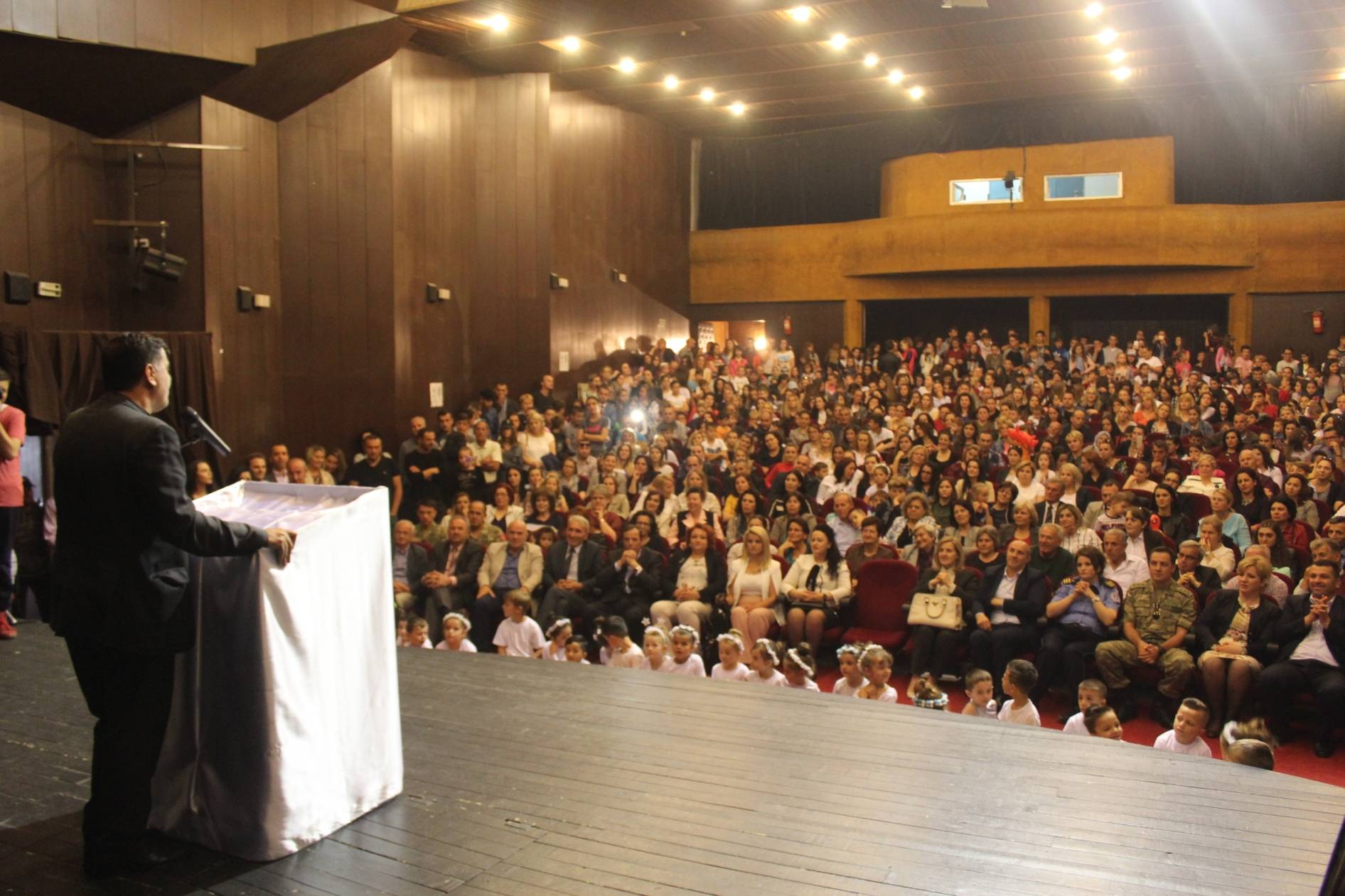 Shkolla Timi Mitko dhe Liria në Gjilan shënojnë ditën e themelimit të tyre